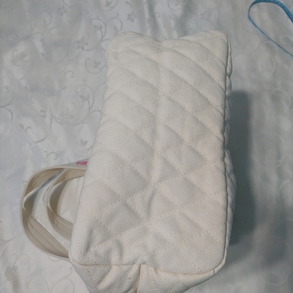 NaRaYa Quilted Shopper Tote - Picture 7 of 11